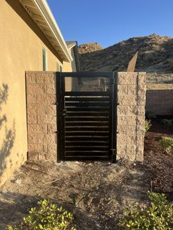 Beautiful Modern Black Side Gate 🔥/ Hermoso Portón Negro Moderno 