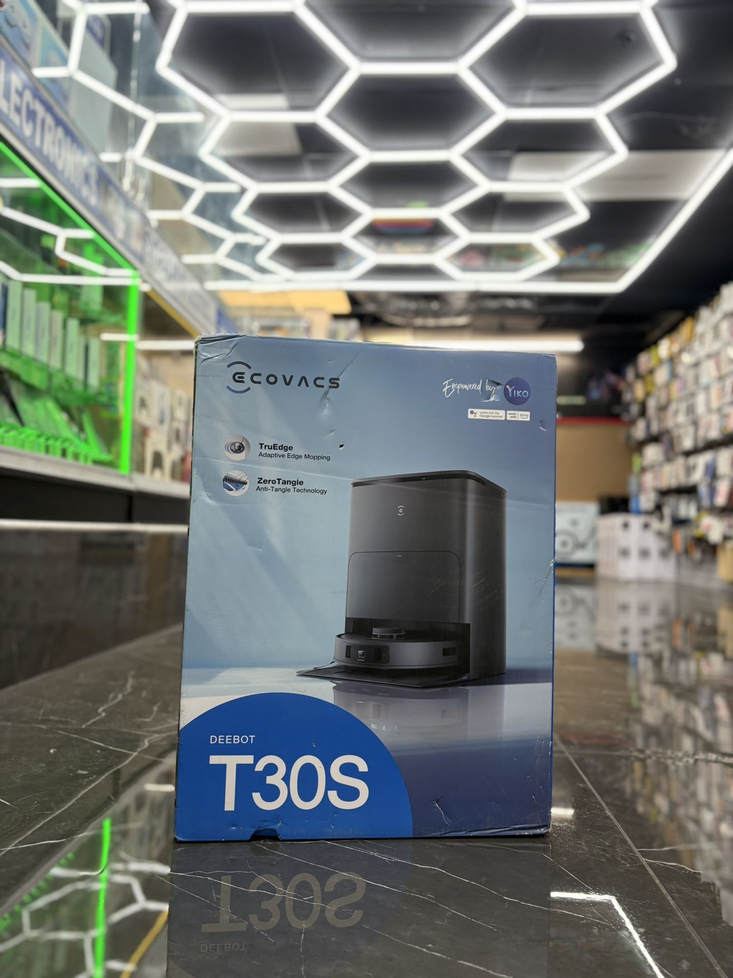 EvoVacs Robotics T30S Robot Vacuum (Take It Home In Payment/ llévatelo a casa en pagos)