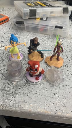 Disney Infiniti model game pieces