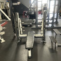 Matrix Breaker Olympic Flat Bench