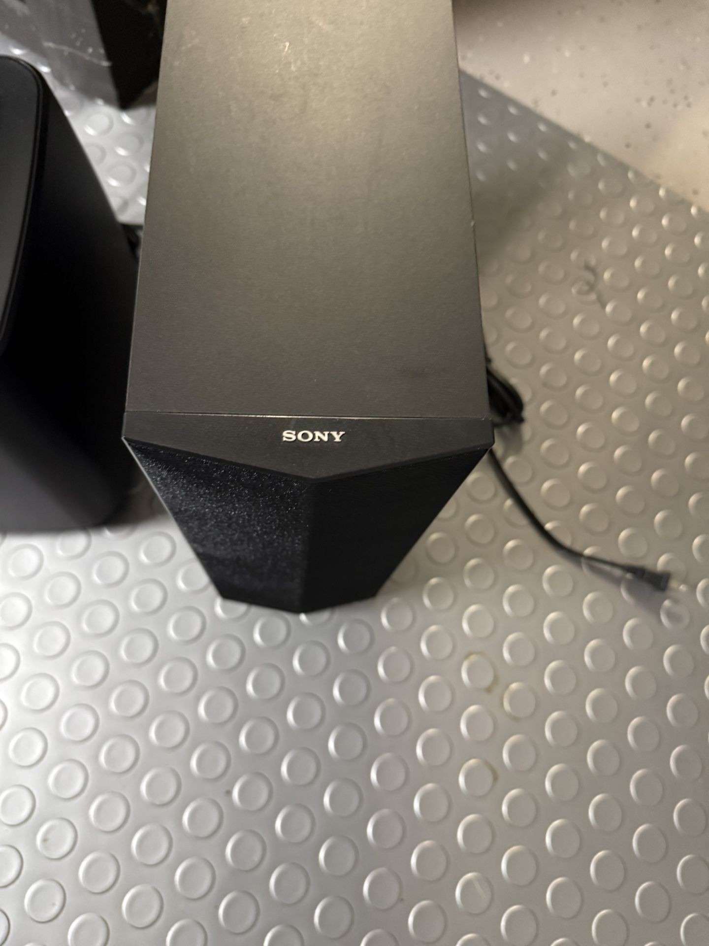 Subwoofer & Speaker