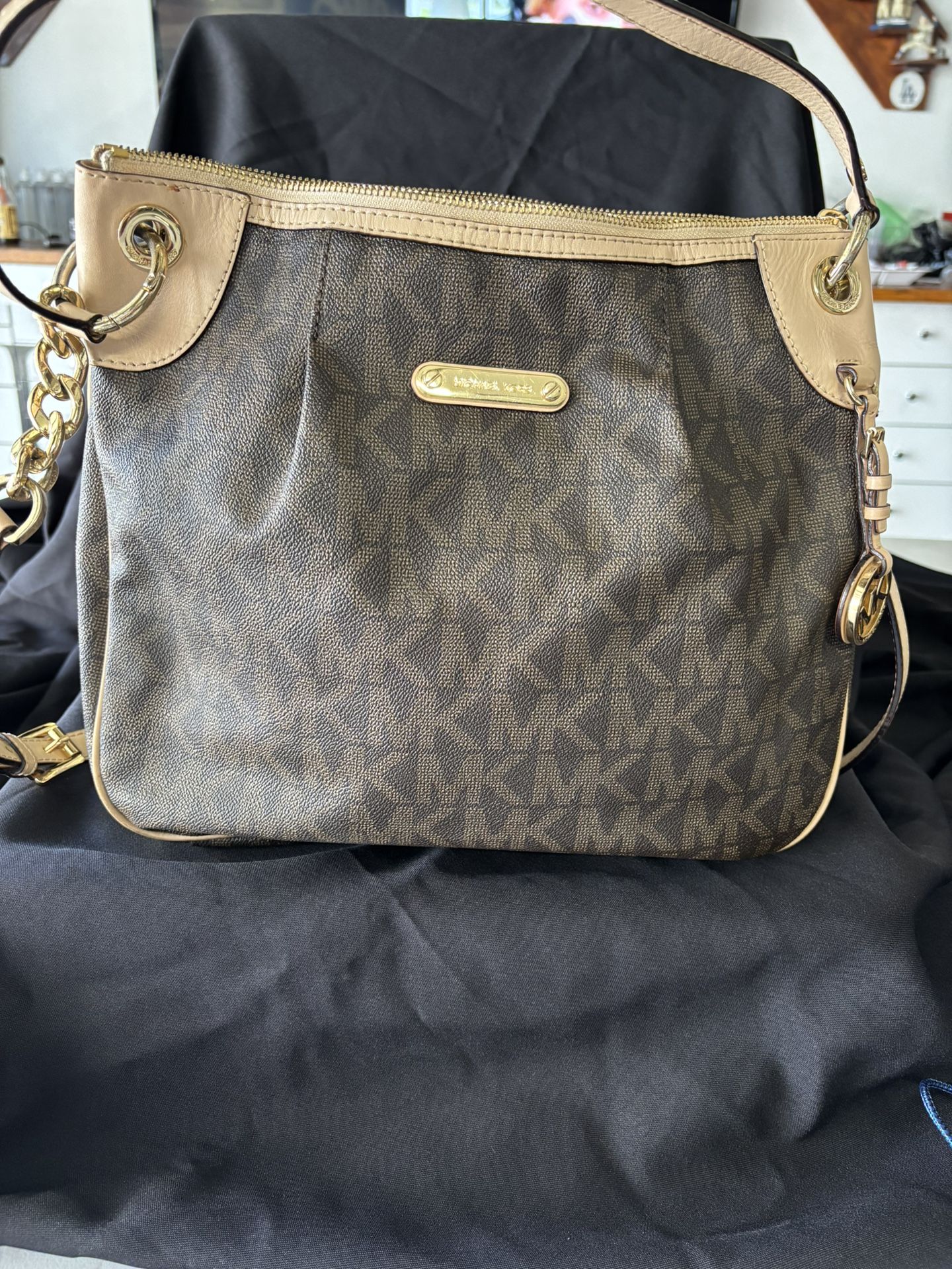 Mk Shoulder/tote Bag