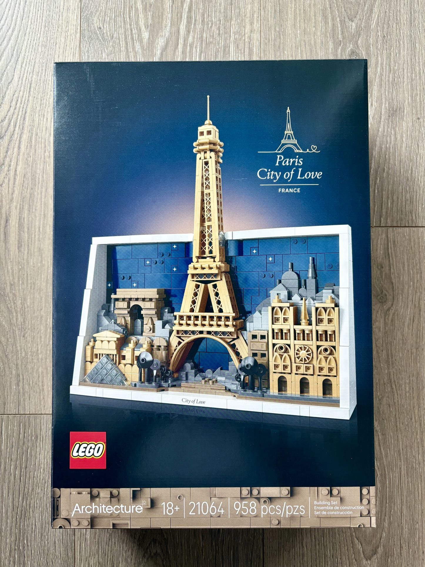 New LEGO Architecture Paris - City of Love 21064