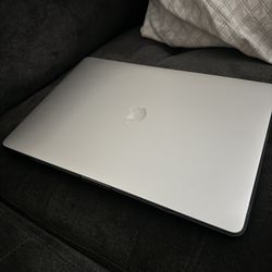 MacBook Pro Touchbar 2019 16”