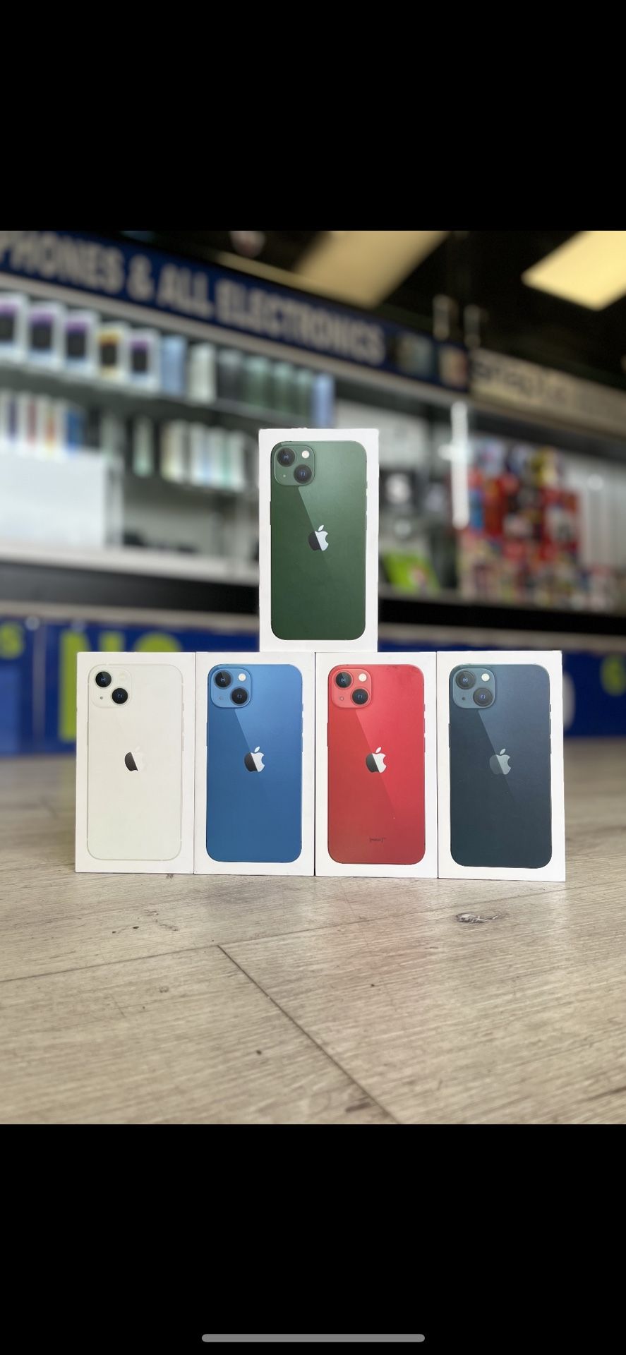 iPhone 13 (Unlocked For Any Carrier)