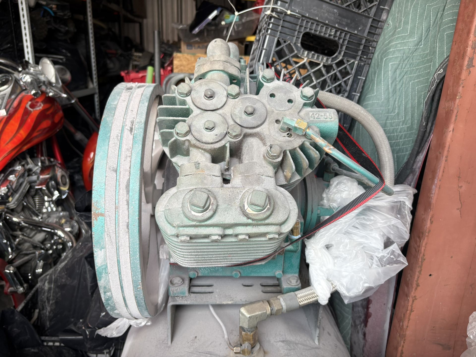 170 Gallon Painting Compressor With 4 Chamber Head And New 10 Ho Motor