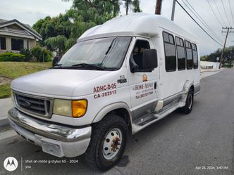 ::2004 FORD E350
14 PASSENGER