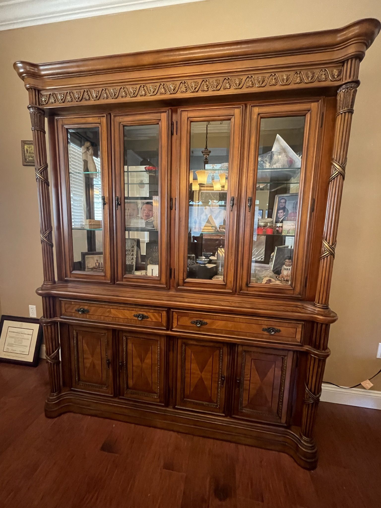 Antique Style FAIRMONT China Cabinet- Great Condition 