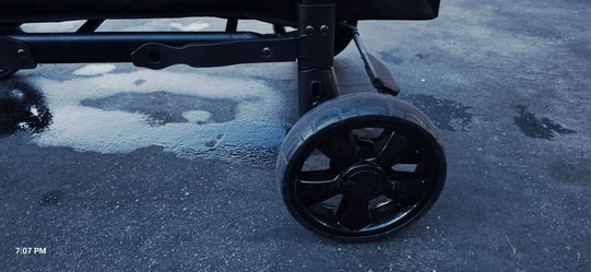 Black Baby Stroller WONDERFOLD WAGON 4 seats