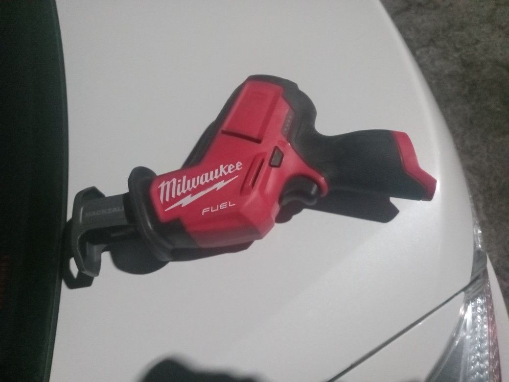 New Milwaukee M12 Fuel Hacksaw Tool Only