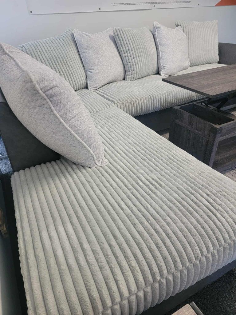 Display Plush Sectional NEW-Ready To Go