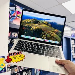 MacBook Air i5 2018