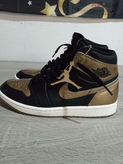 Jordan 1 Blk&Gold