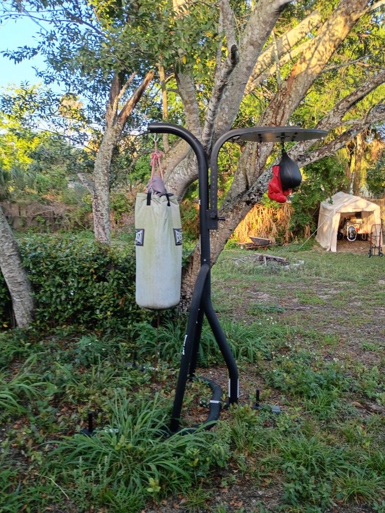 Punching Bag Combo Everlast Punching Bag Speed Bag Stand