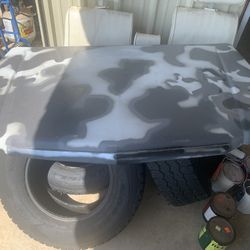 05 Cadillac Escalade Hood 