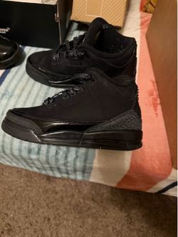 Black cat Jordan 3     Size 6y or 7.5 w
