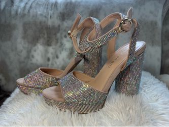 Madden Girl Summit-R platform heels, Size 7