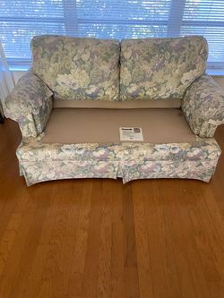 Thomasville loveseat