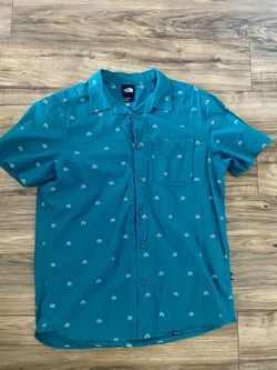 North Face Button up Shirt Large 