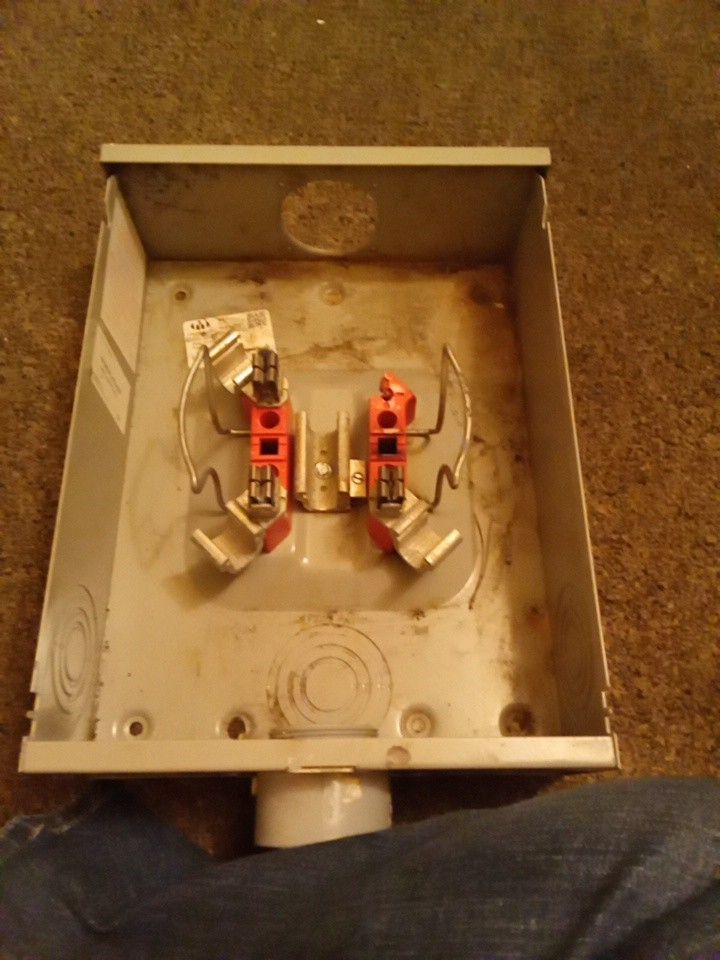 Milbank 200 meter Open Box