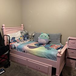 Pink Twin Size bed with two Drawers
