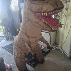 RC INFLATABLE TREX JURASSIC WORLD