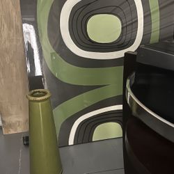 Vase  And Picture 