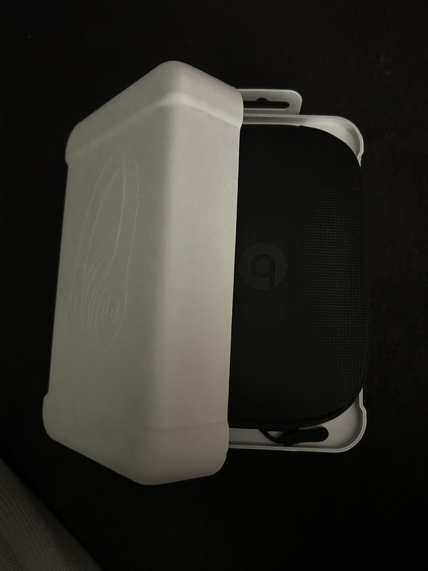 Beats Solo 4s