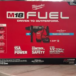 Milwaukee M18 1-3/4” Max Rotary Hammer Kit