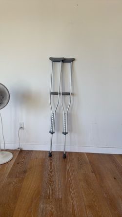 Crutches 🩼 Free!