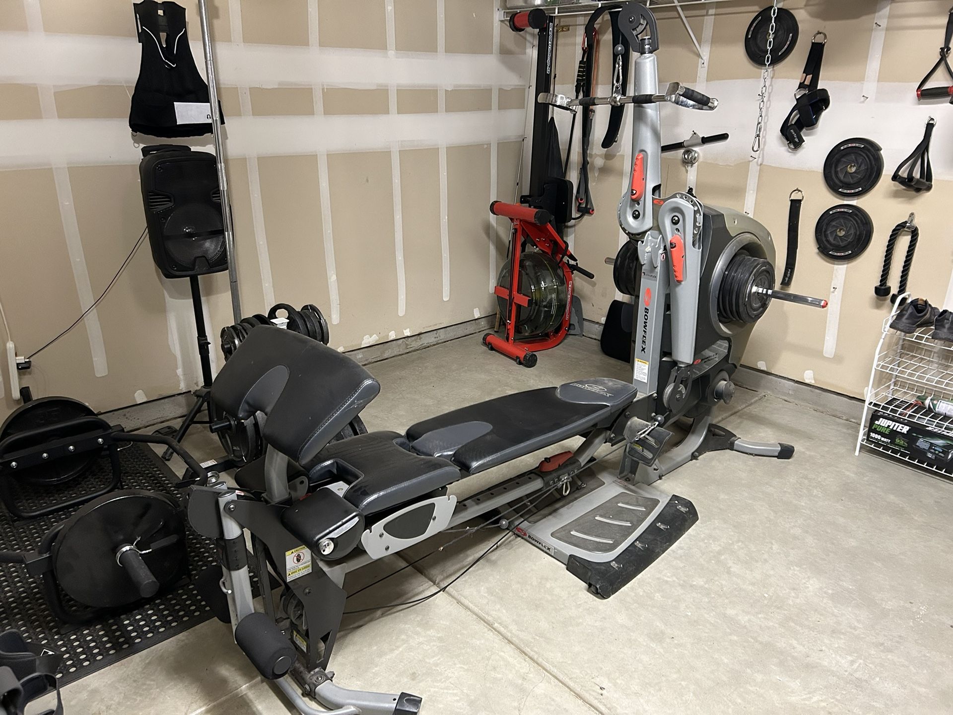 Bow flex Revolution W/210lbs