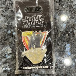 Disney Pin Solo A Star Wars Story Force For Change (Unicef) Trading pin.  Brand New 