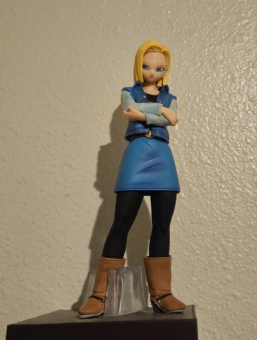 Dragon Ball Z Android 18 Figurine 10" Stewart&Nellis Pick Up