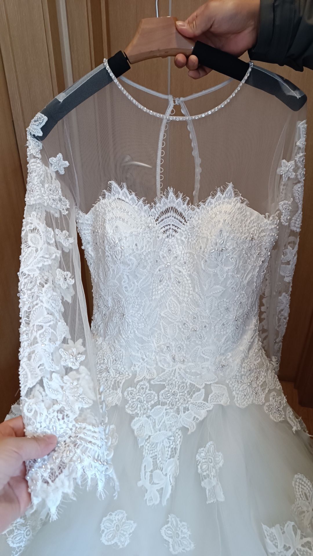 Long Sleeves Wedding Dresses