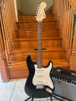 Squier Affinity Stratocaster w/ Fender Amp