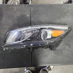 Kia Sedona Headlight Left Driver Side 2015 2016 2017 2018 Part $175