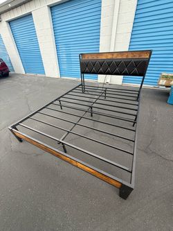 Queen size bedframe and mattress