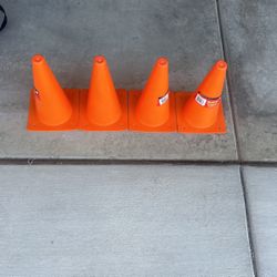 4 Safety Cones