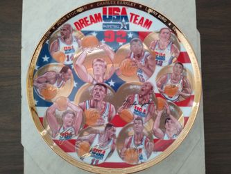 Sports Impressions 10.25" large Plate gold signature series