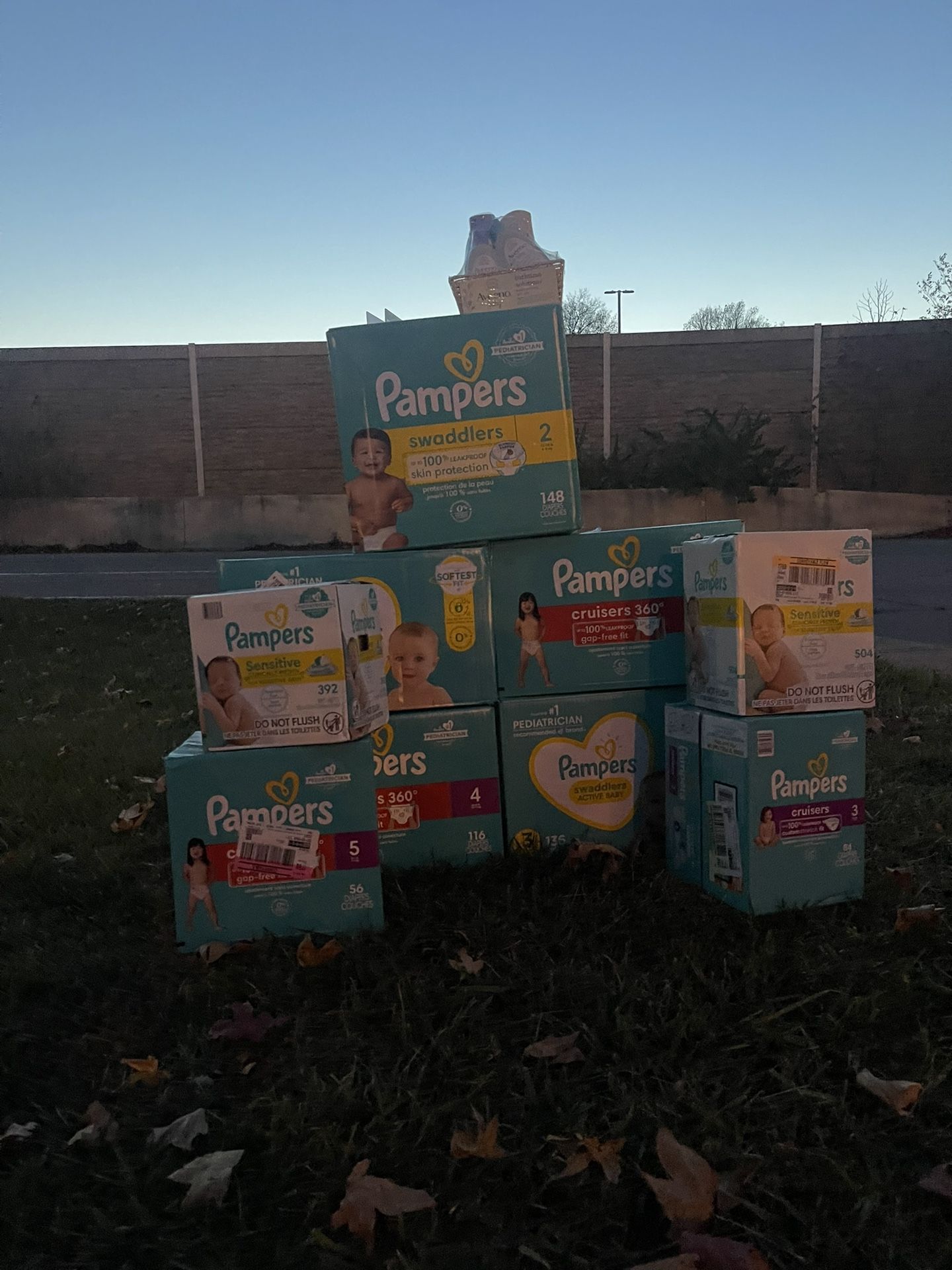 Pampers And Wipes 