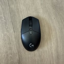 Logitech G305