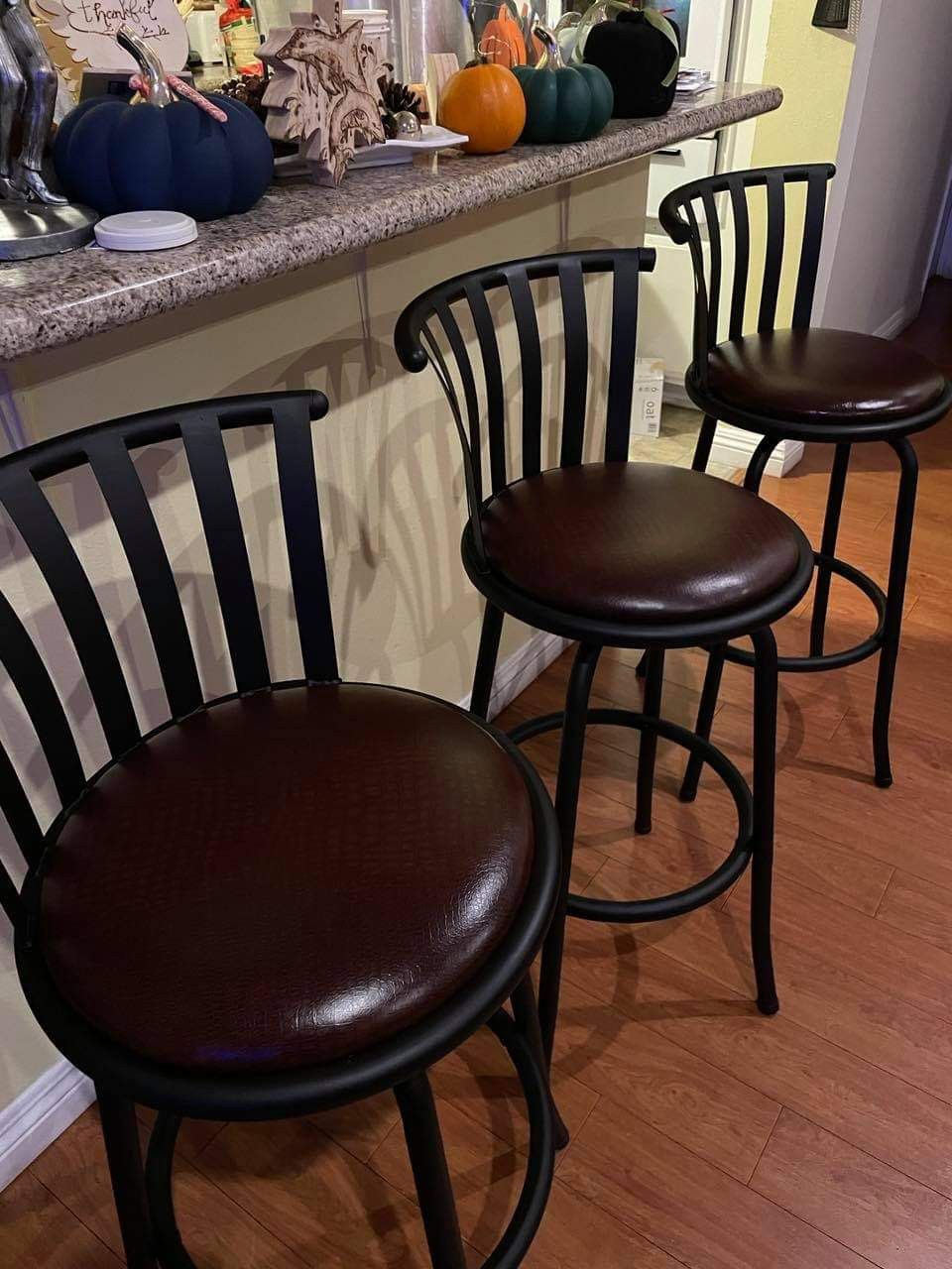 3 Bar stools 29"INCH TALL $160.. OBO like NEW