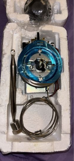 : New Robertshaw Commercial Electric Thermostat (60°F–250°F)