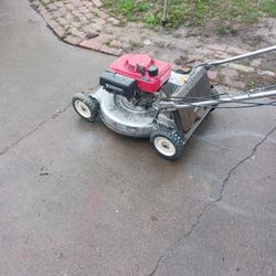 Honda Hr 214 Self-propelled  Mower