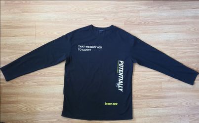 Black Graphic Long Sleeve T-Shirt (Size L / 100) - K-Fashion