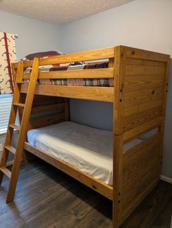 Bunk bed
