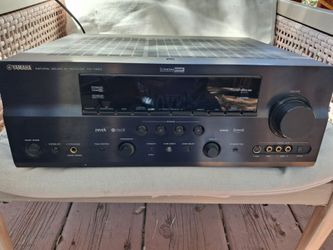Yamaha RX-V663 Natural Sound AV Receiver with remote