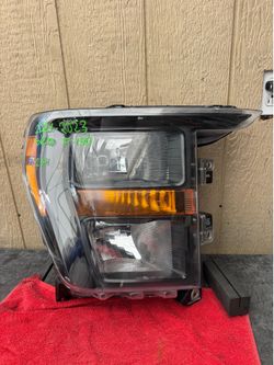 2021 2022 2023 FORD F-150 RIGHT SIDE HEADLIGHT OEM USED