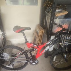 FUJI DISCOVER Y  2 MOUNTAIN BIKE LIKE NEW 