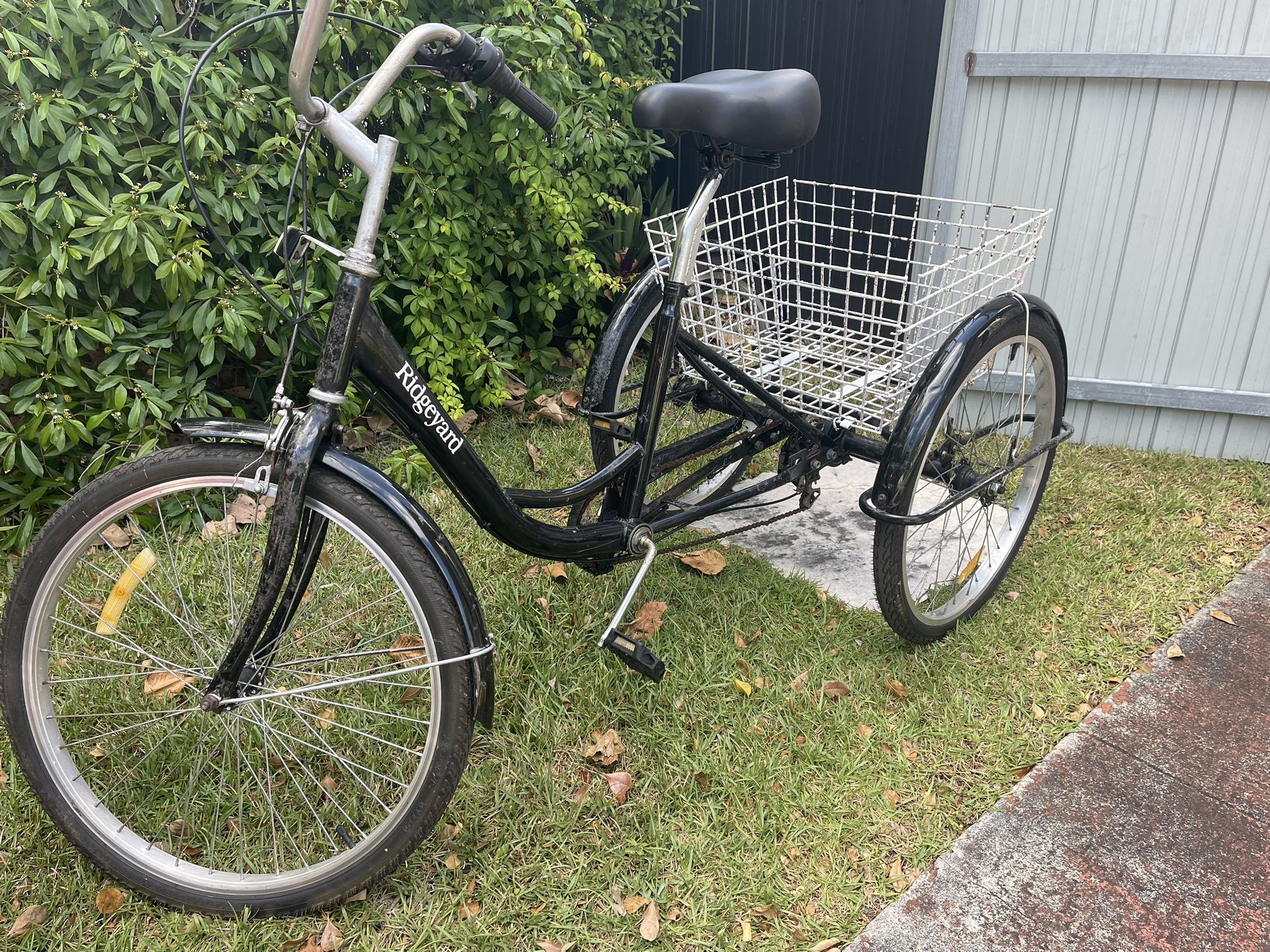 Tricycle 3 Wheels . Good Condition 